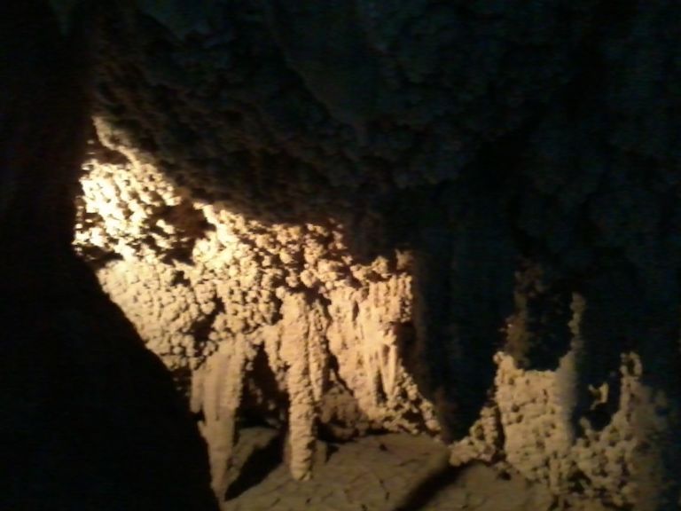 كهف وادي سنور