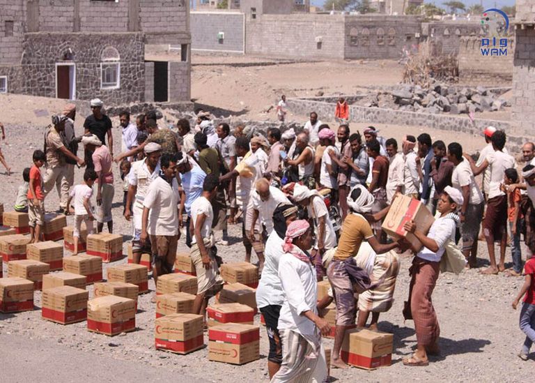 قافلة الهلال الإماراتي للمخا