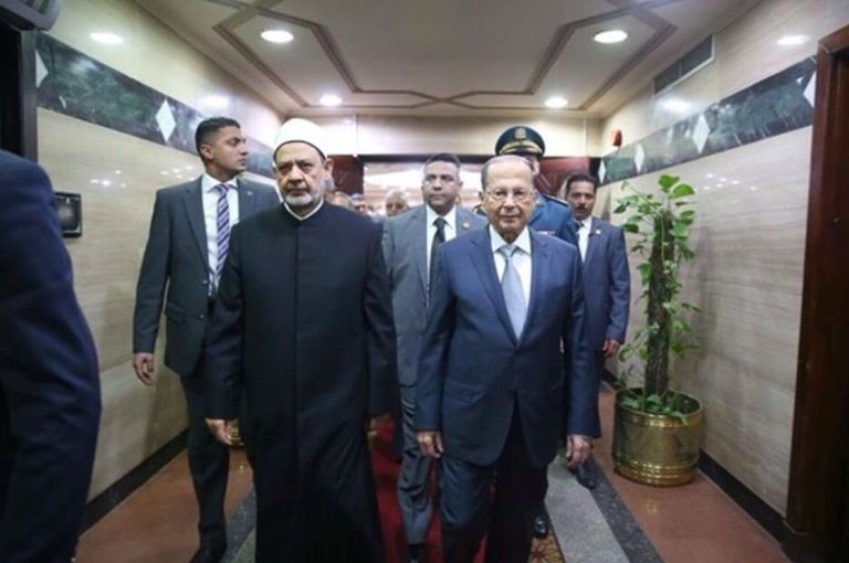 جانب من لقاء شيخ الأزهر والرئيس اللبناني