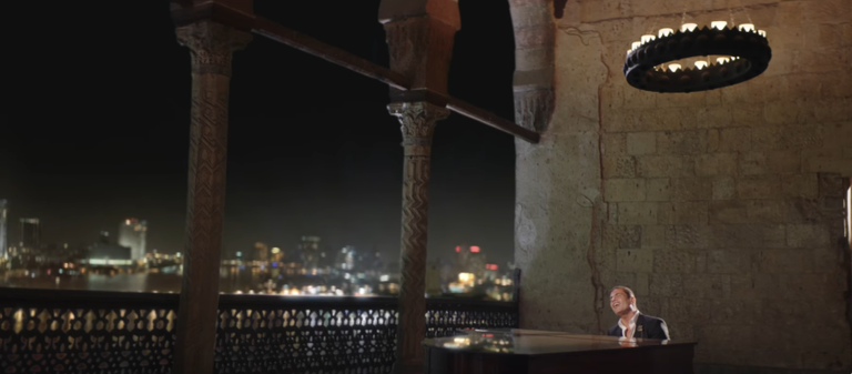 النجم عمرو دياب