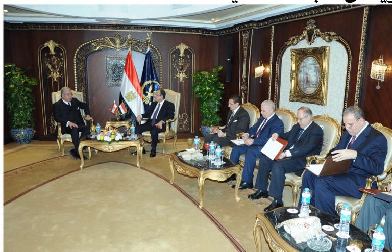 صورة من اللقاء