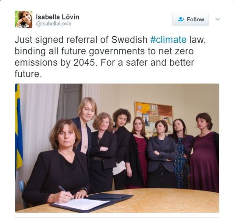 روحاني استقبل الوفد السويدي بحشد رجالي