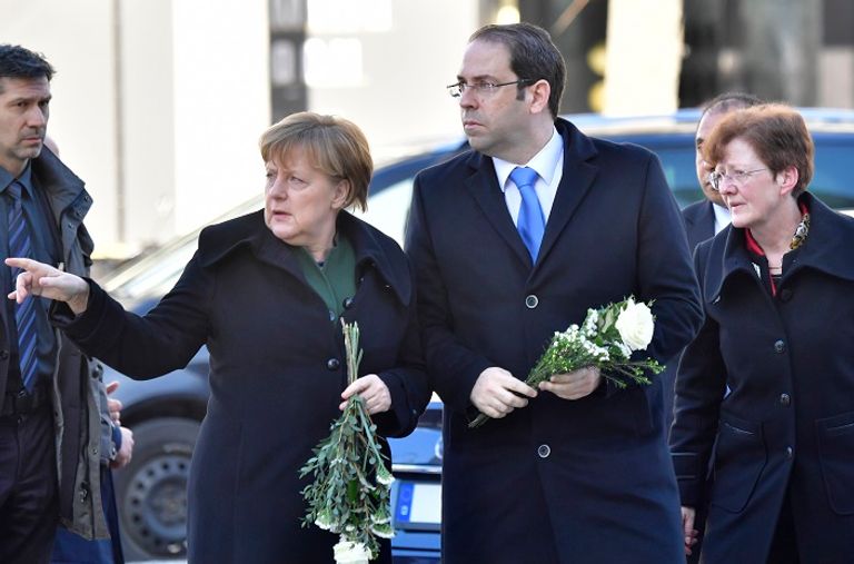 ميركل أثناء المؤتمر مع يوسف الشاهد