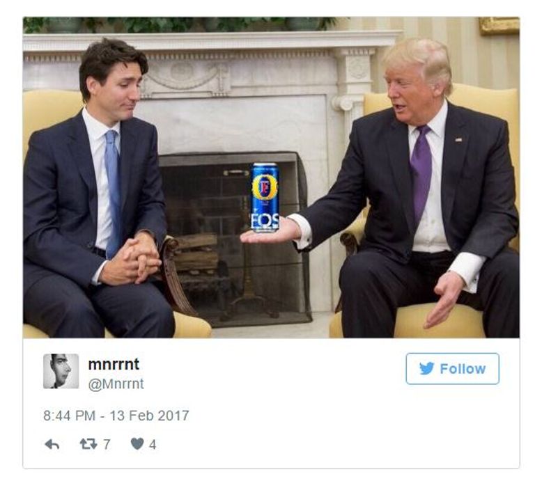 ترامب يمد يده لمصافحة ترودو