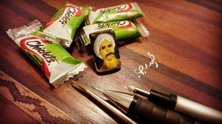 أحمد رجب يرسم لوحة للفنان جاريد ليتو الذي جسد شخصية الجوكر الشهيرة