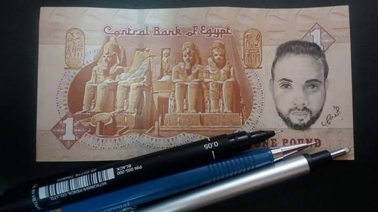 أحمد رجب يرسم لوحة للفنان جاريد ليتو الذي جسد شخصية الجوكر الشهيرة