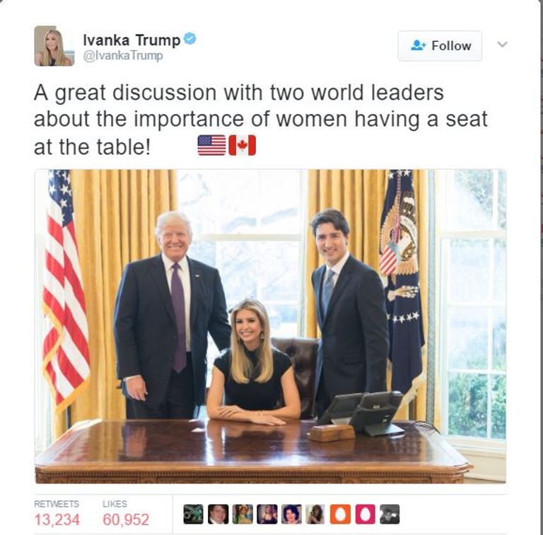 إيفانكا تجلس بالمكتب البيضاوي