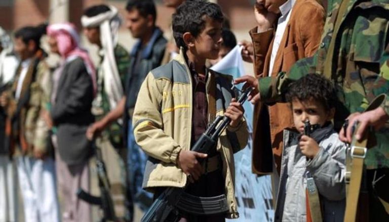 الحوثيون يجبرون الأطفال على القتال
