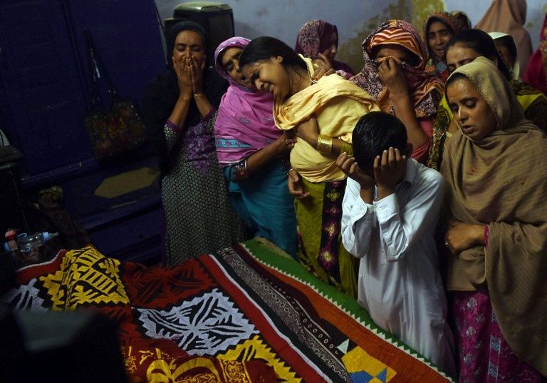 قوات الأمن تشدد الحراسة على الأضرحة