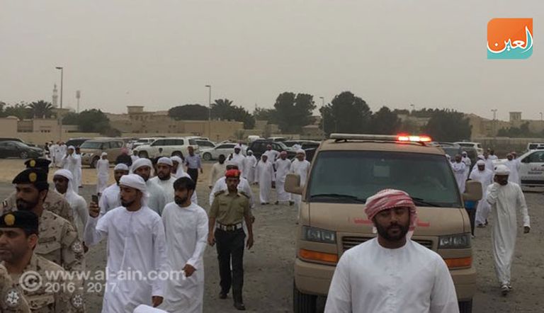 لحظة وصول جثمان الشهيدين إلى الإمارات