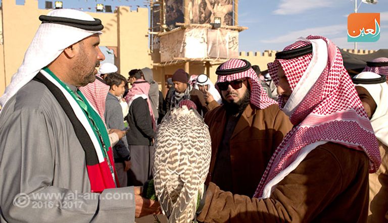 من فعاليات جناح الإمارات في مهرجان الجنادرية الـ 31