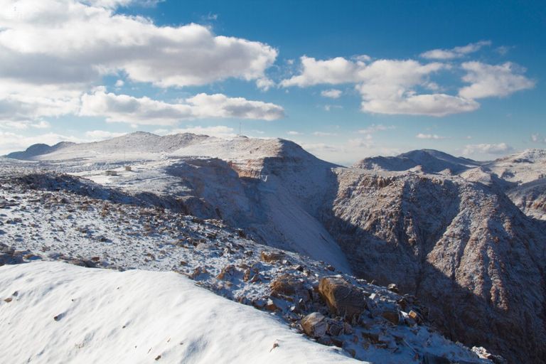 ثلوج في تبوك بالسعودية