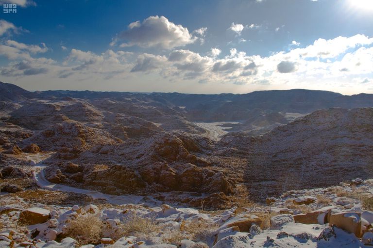 ثلوج في تبوك بالسعودية