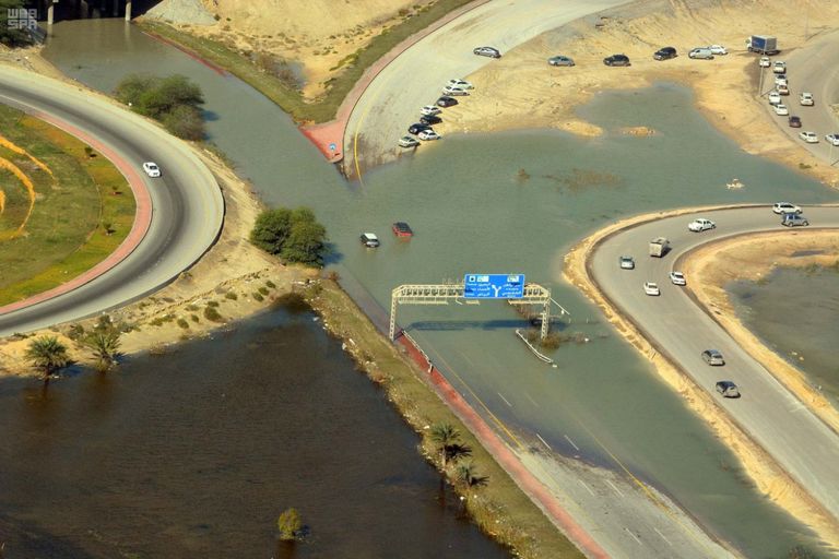 ثلوج في تبوك بالسعودية