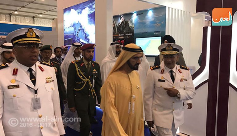 الشيخ محمد بن راشد خلال زيارته للمعرض البحري