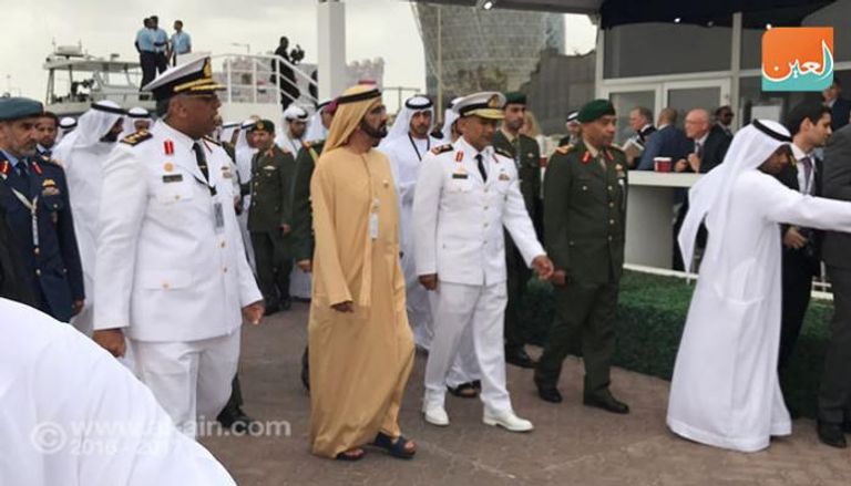 الشيخ محمد بن راشد خلال زيارته للمعرض البحري