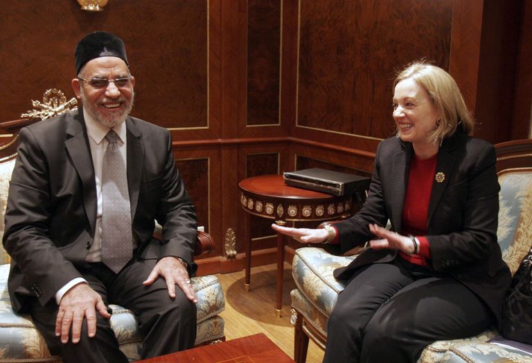 مرسي في لقاء سابق مع هيلاري كلينتون