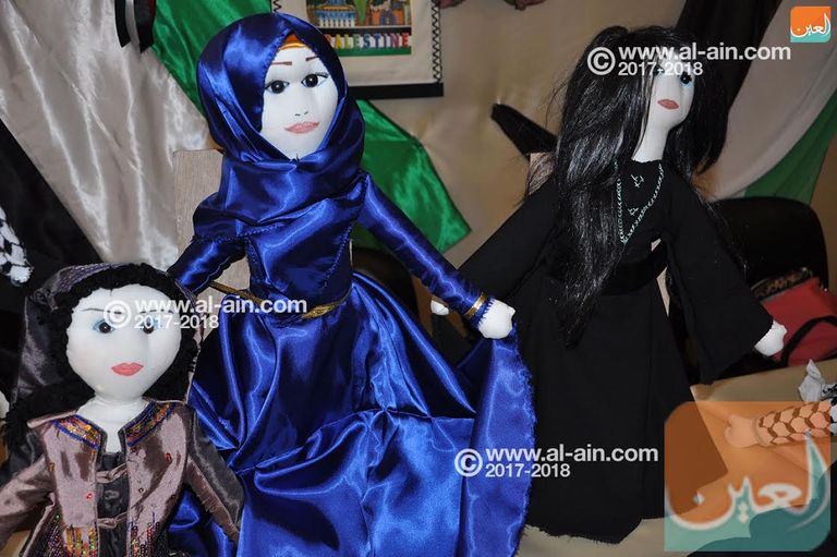 الدمى التي صنعتها اللاجئات الفلسطينيات في لبنان