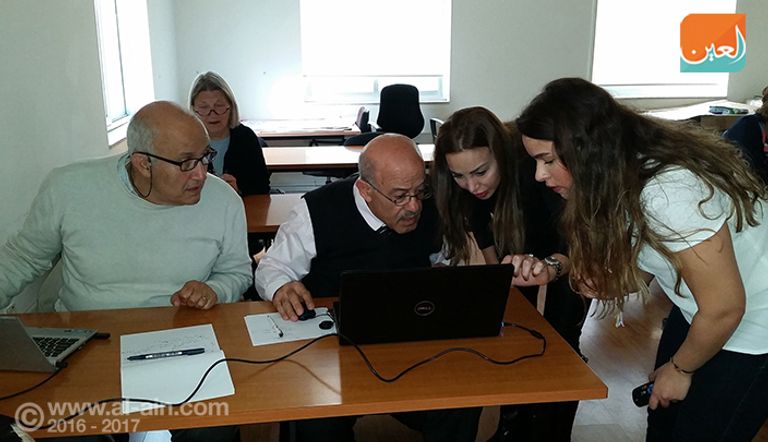 طلاب كبار في السن