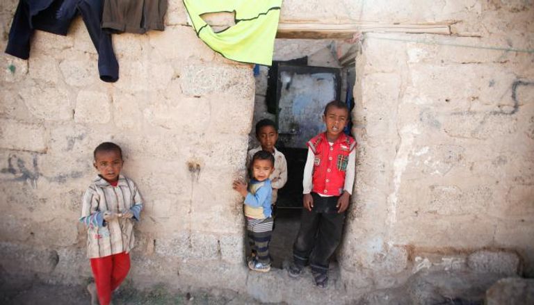 قيود الحوثيين تهدد 7 ملايين يمني بالمجاعة