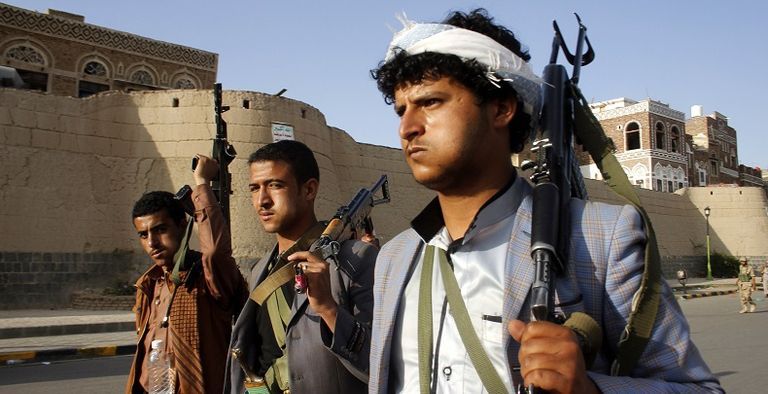 أعضاء بميليشيا الحوثي أعضاء بميليشيا الحوثي