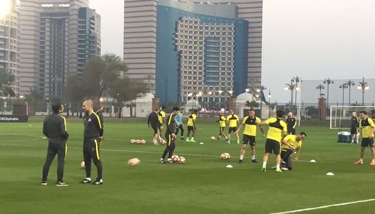 منصور بن زايد في تدريبات السيتي