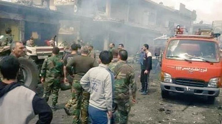 42 قتيلا في هجومين انتحاريين على مقرات امنية في حمص 