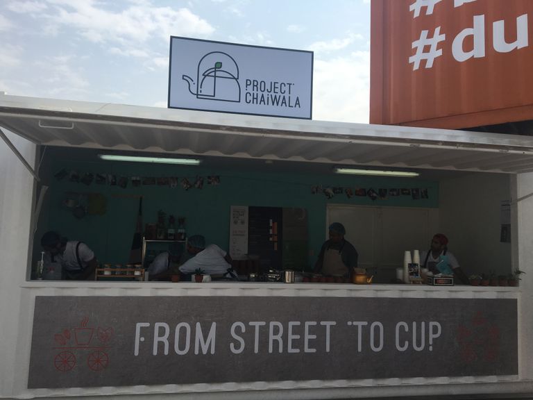 كانتين الشاطئ برعاية اتصالات في مهرجان دبي للمأكولات 2017