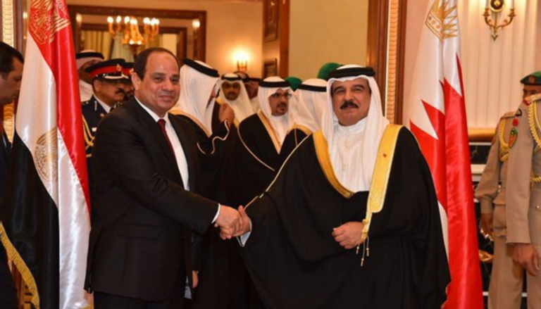 الرئيس المصري وملك البحرين (أرشيفية)