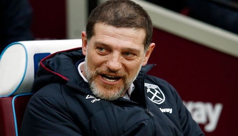 بيليتش لقطة من مواجهة سابقة للفريقين