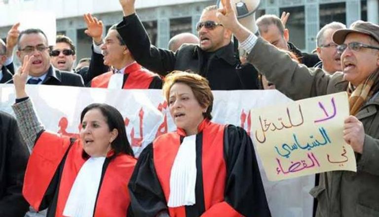 إضراب عام للمحاكم في تونس 