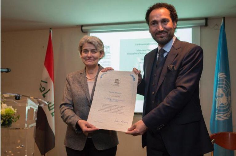 الفنان نصير شمه