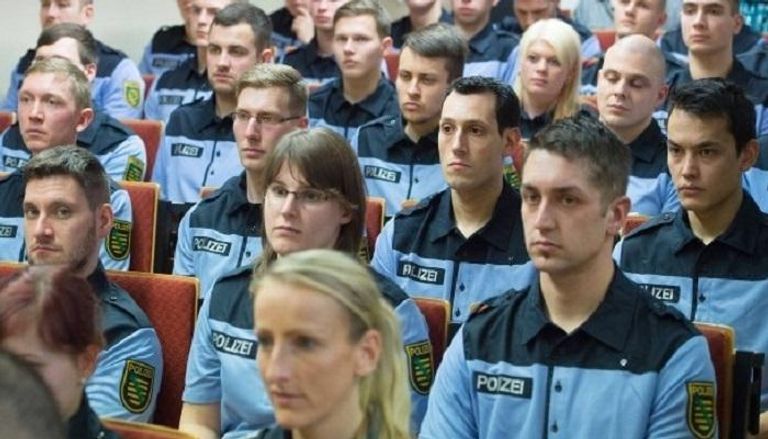 زيادة كوادر الشرطة الألمانية بسبب اللاجئين
