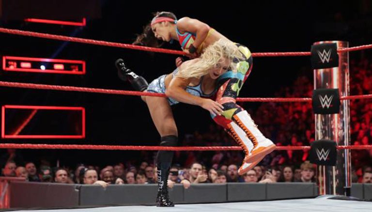 بايلي تحتفظ ببطولة "رو" للسيدات