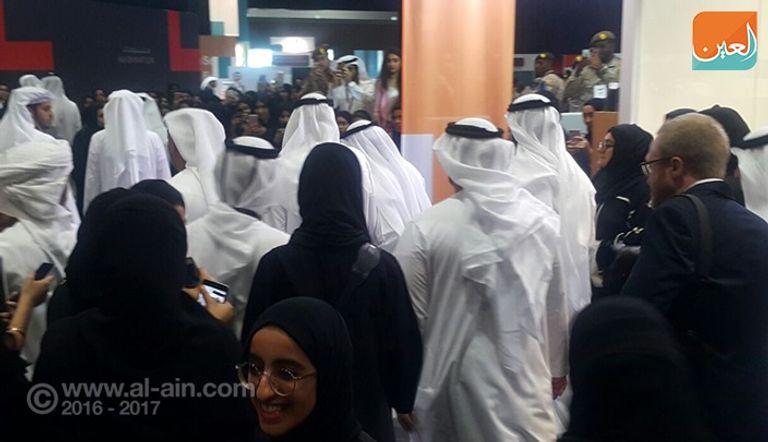 محمد بن زايد يزور معرض مجلسه لأجيال المستقبل