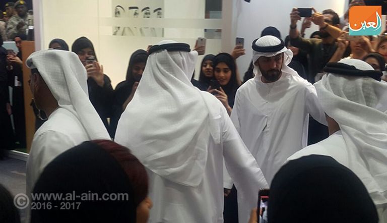 محمد بن زايد يزور معرض مجلسه لأجيال المستقبل