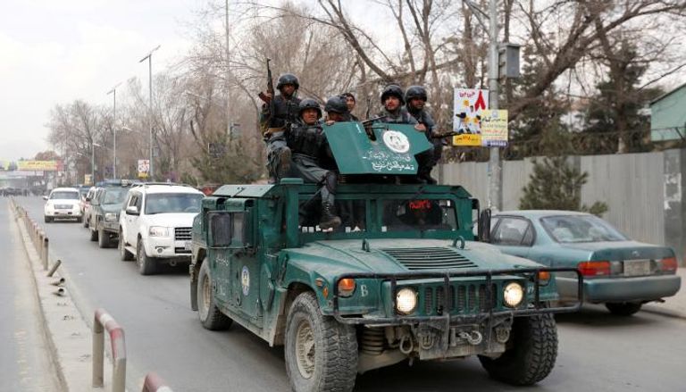 الشرطة الأفغانية في موقع الحادث