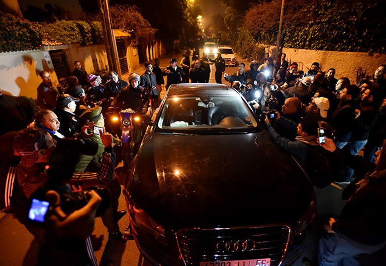 قوات الأمن المغربية في موقع الجريمة