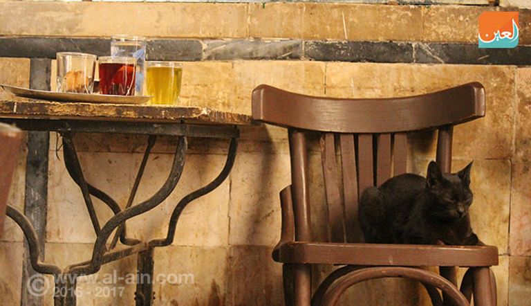 مقهى زقاق المدق