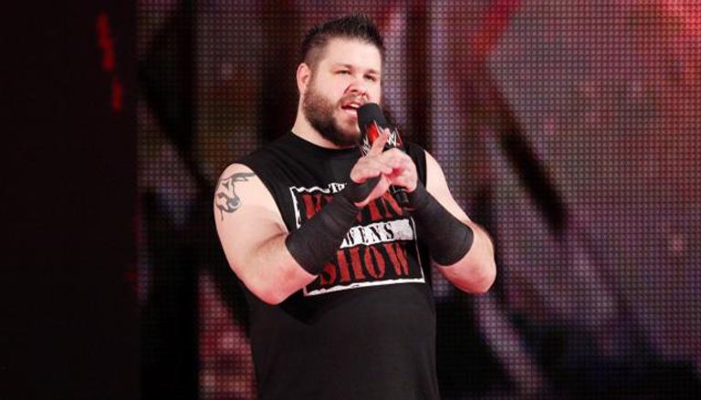 اشتباك قوي بين المصارعين الأربعة