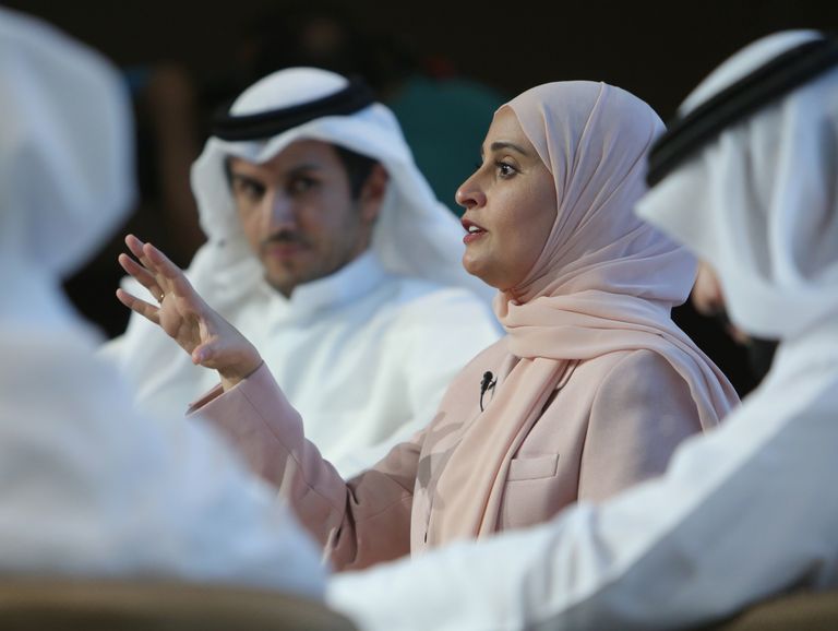 جلسة حوارية تناقش كتاب