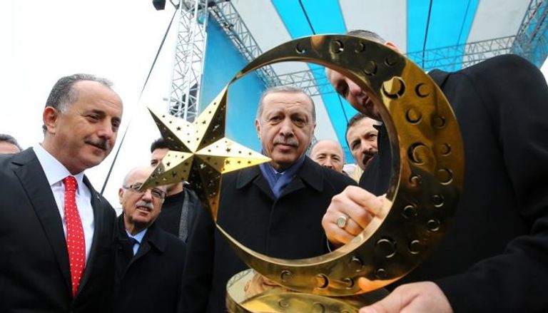 رجب طيب أردوغان أمام تجمع مؤيد بإسطنبول