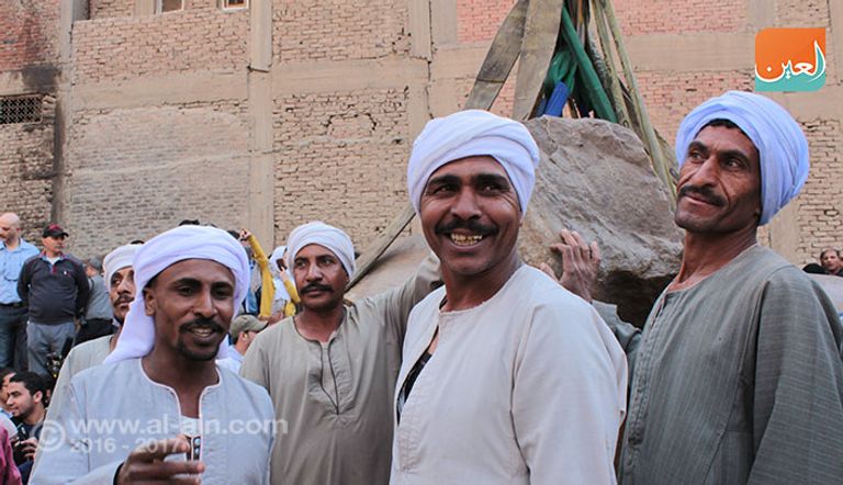 عملية انتشال الجزء الأخير من تمثال رمسيس الثاني