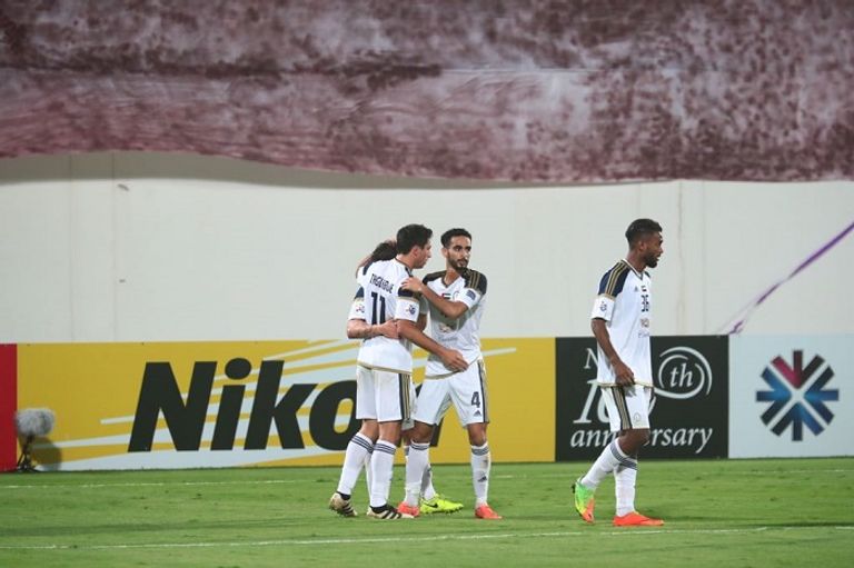 فرحة لاعبي الوحدة بهدف التعادل تغطية حية لمواجهة الوحدة والهلال