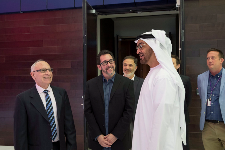 محمد بن زايد يزور جامعة نيويورك أبوظبي