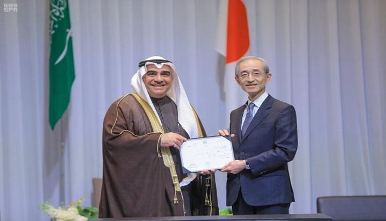 وزير البيئة السعودي يوقع اتفاقية مع نظيره الياباني