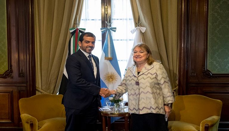 مباحثات حامد بن زايد في الأرجنتين 