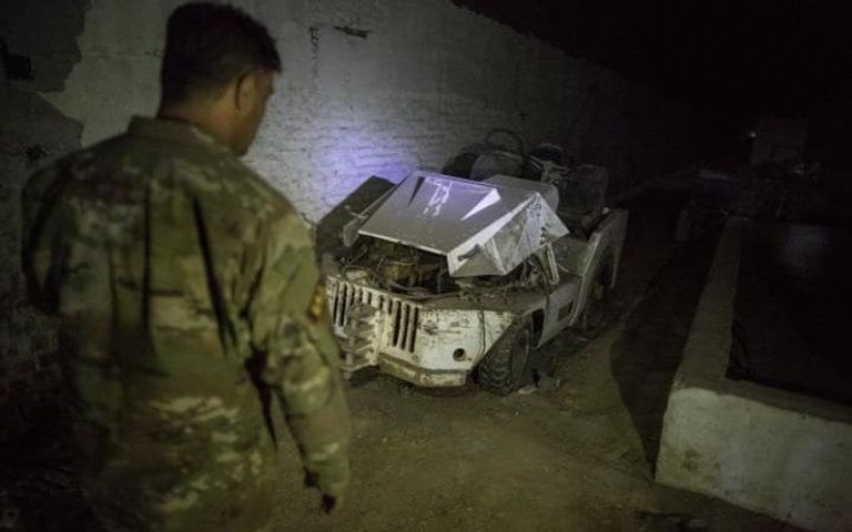 شباب داخل معسكر للتدريب في الموصل في فيديو أصدرته داعش عام 2015