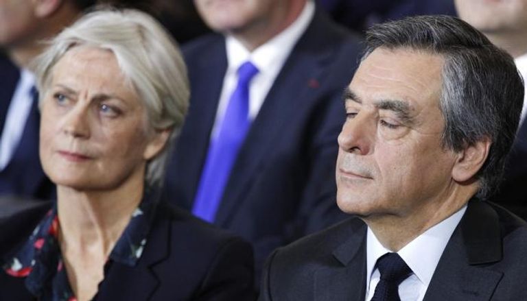 المرشح الرئاسي الفرنسي فرانسوا فيون وزوجته