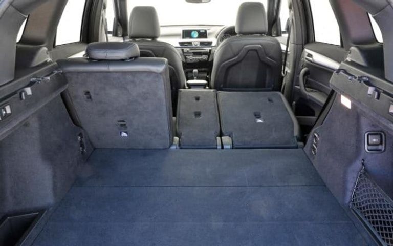 بي إم دابليو X1 (موقع بي إم دابليو)